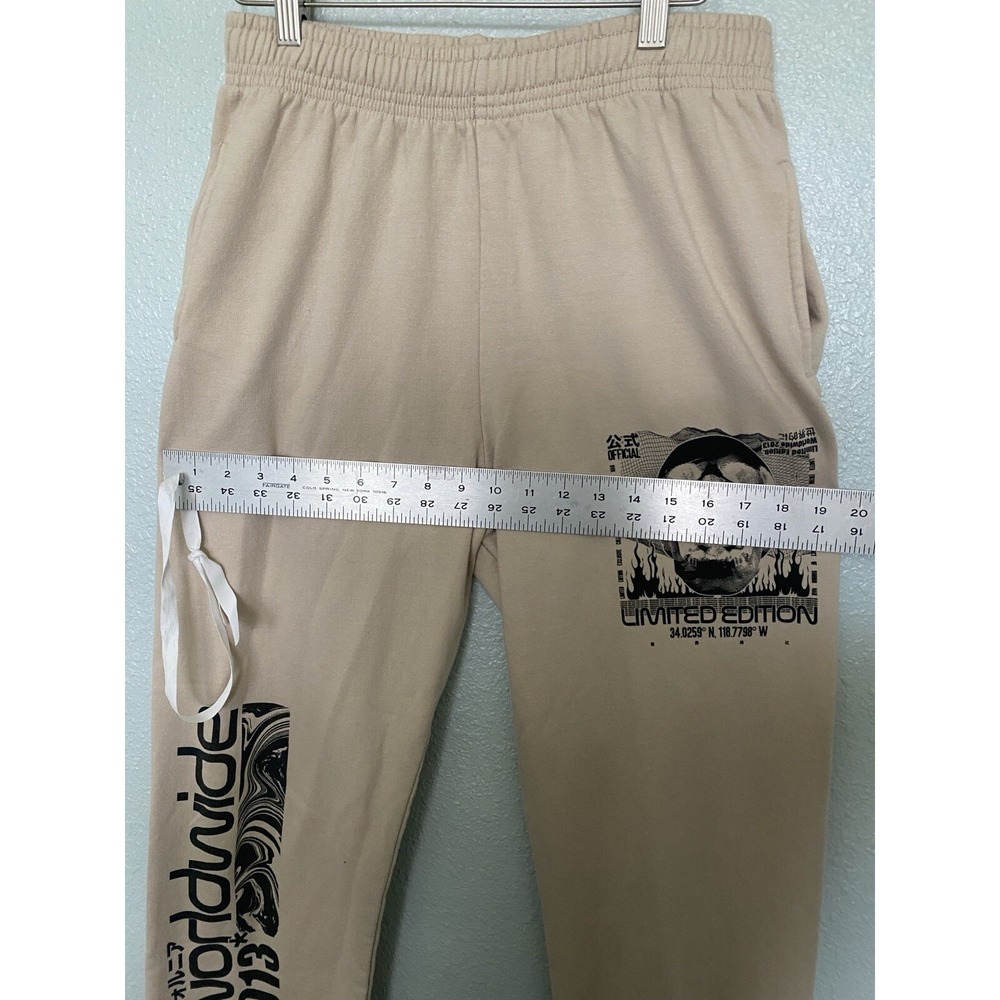 Boohoo Man Skull Sweatpant Medium Tan Regular Fit Chicago Varsity Jogger Rare - Picture 10 of 16